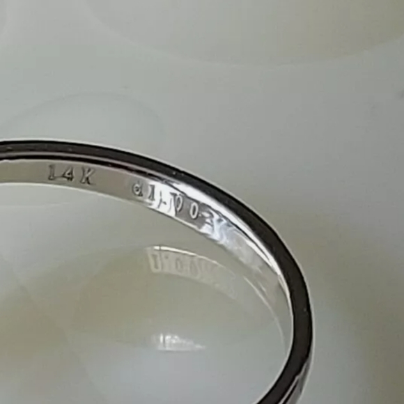 🆕️ $950  14K White Gold Simulated Round Half Eternity Band - Picture 4 of 7